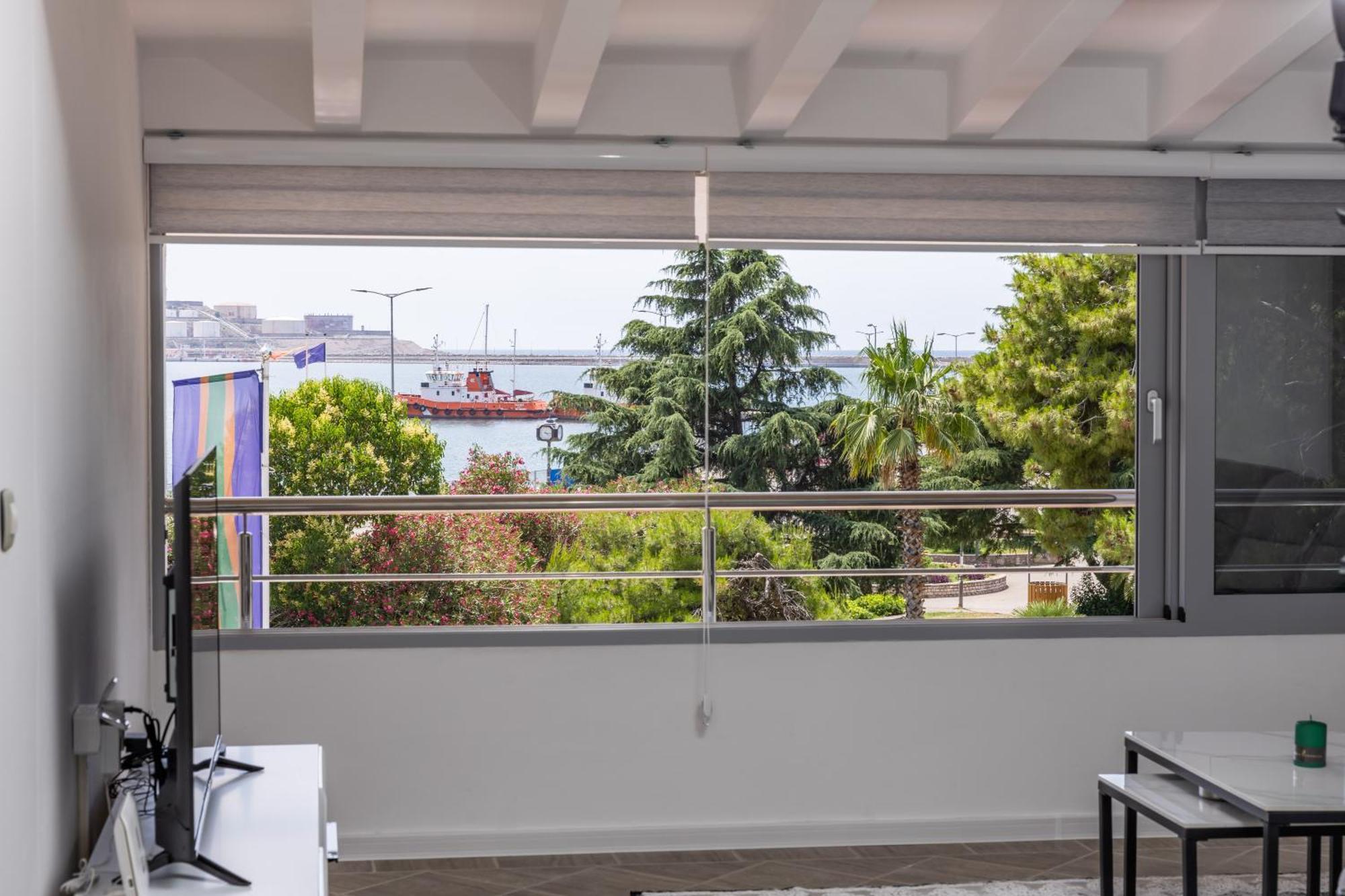 Sunset Marina Apartment Bar Exterior photo